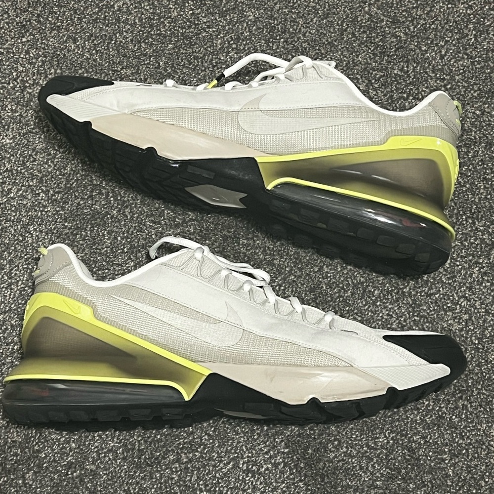 Nike Air Max 270 variation size 15